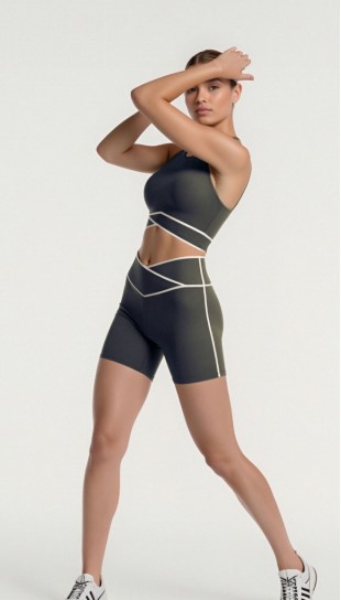 The Ultimate 2-Piece Yoga Set for Flexibility and Comfort 