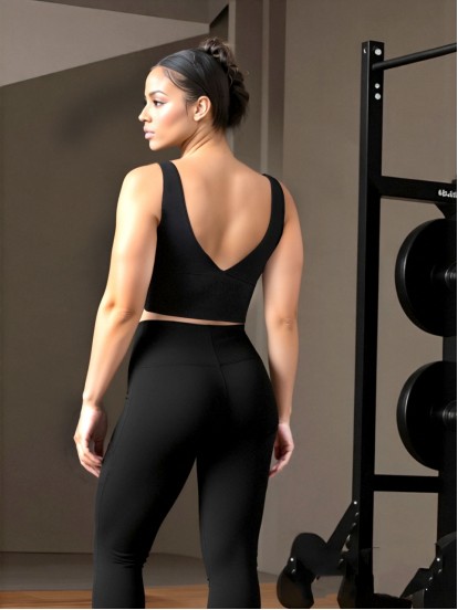 2-Piece Yoga Clothes Set for Women: Fitness Tank and Yoga Pants 